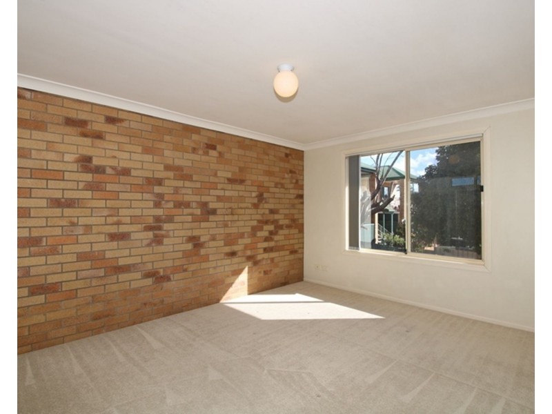 3/248 James Street, Harristown QLD 4350