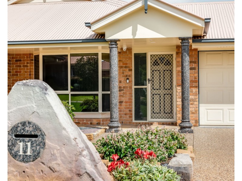 11 Paulene Crescent, Kearneys Spring QLD 4350