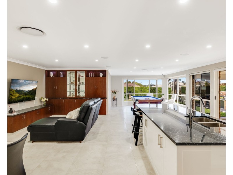 11 Paulene Crescent, Kearneys Spring QLD 4350