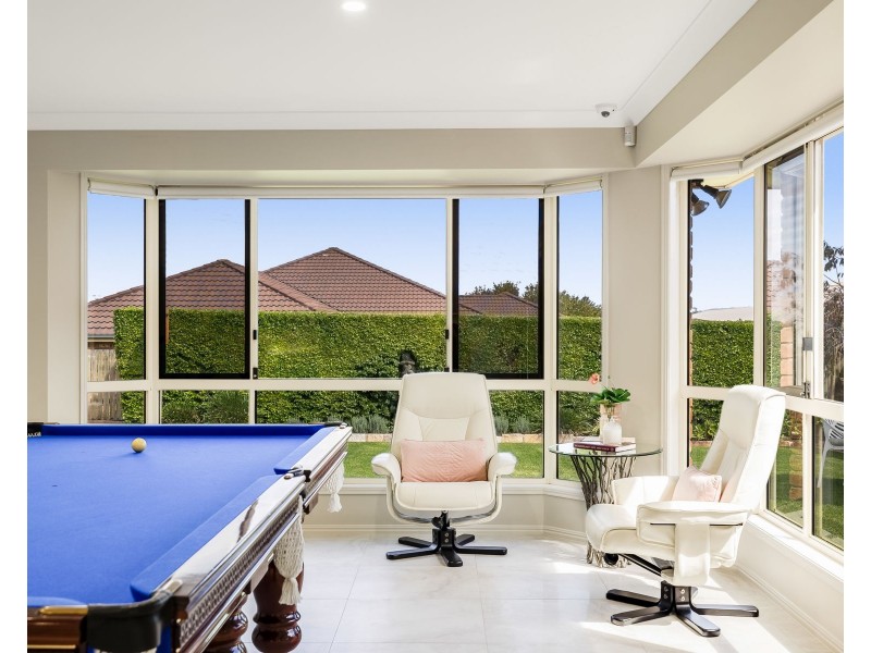 11 Paulene Crescent, Kearneys Spring QLD 4350