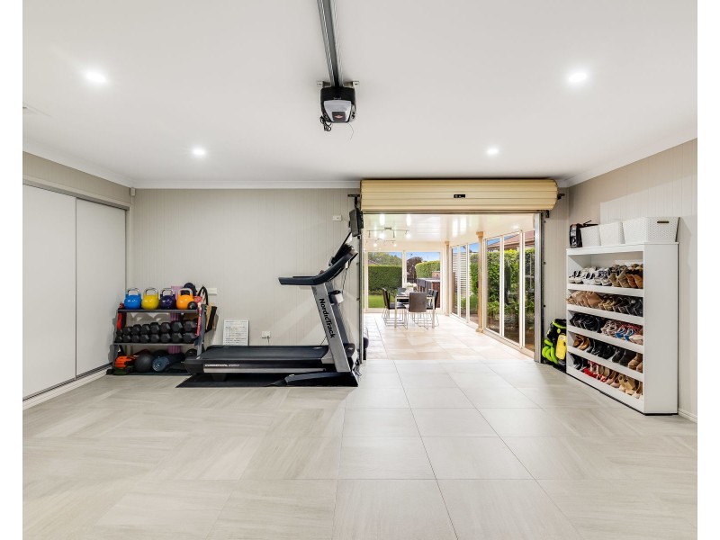 11 Paulene Crescent, Kearneys Spring QLD 4350