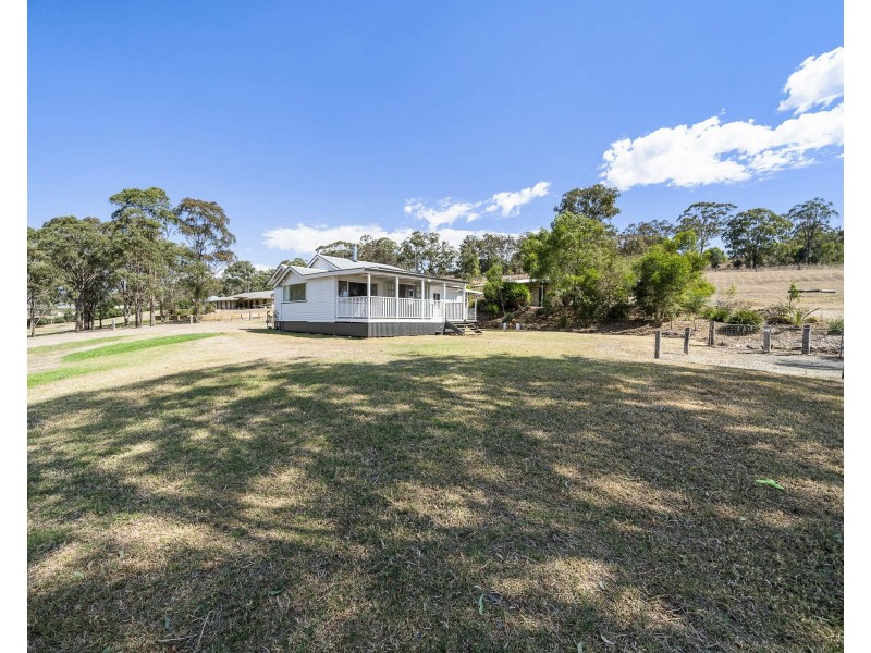 49 Willis Road, Meringandan West QLD 4352