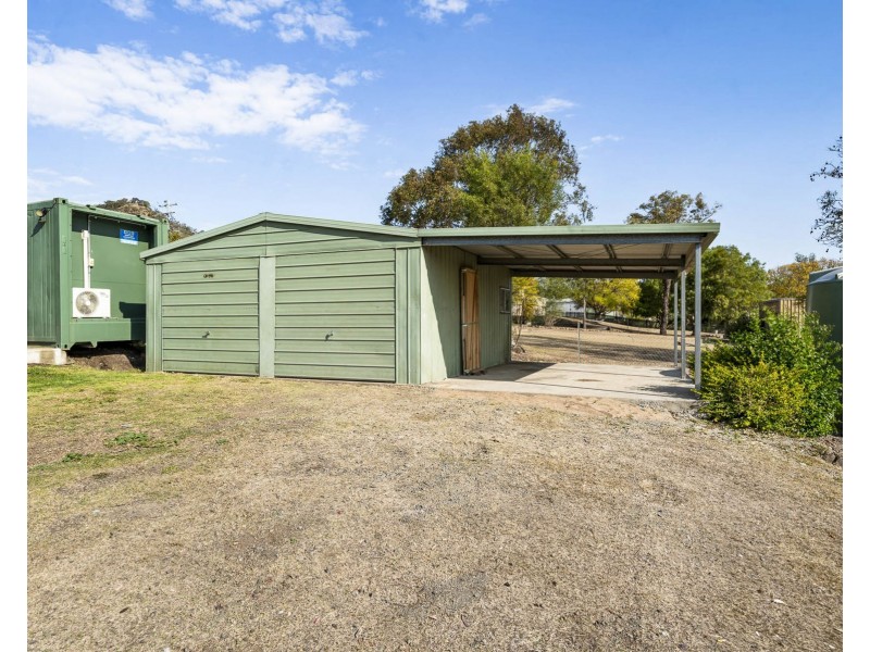 19 Rebwonga Street, Kingsthorpe QLD 4400