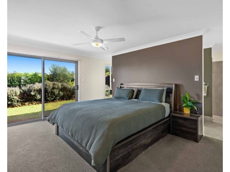 12 Gilbert Court, Gowrie Junction QLD 4352