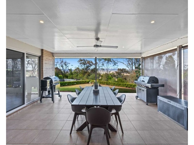 12 Gilbert Court, Gowrie Junction QLD 4352