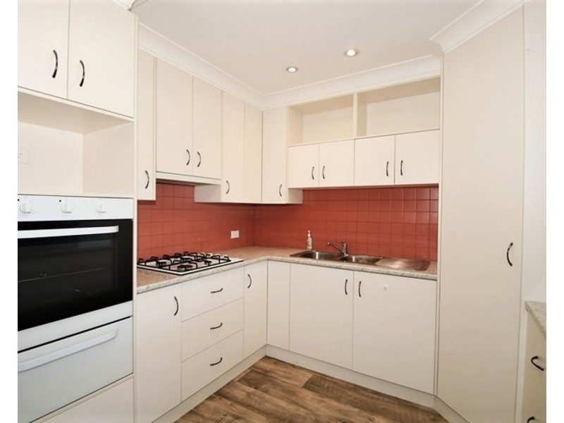 5/11a Gatfield Street, Newtown QLD 4350