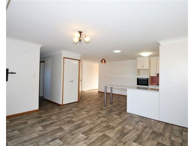 5/11a Gatfield Street, Newtown QLD 4350