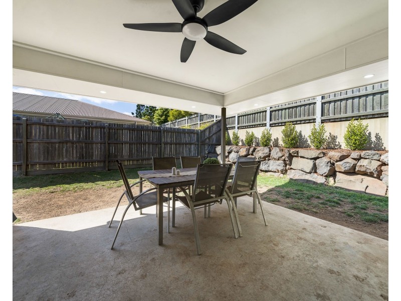 97 Entabeni Drive, Kearneys Spring QLD 4350