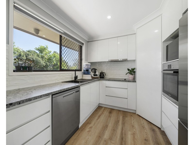 23 Arabian Street, Harristown QLD 4350