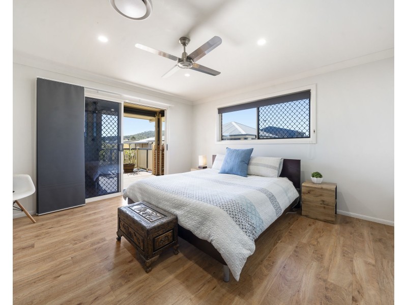 15 Bronte Street, Westbrook QLD 4350