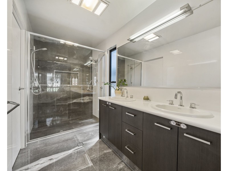 5 Myora Close, Darling Heights QLD 4350
