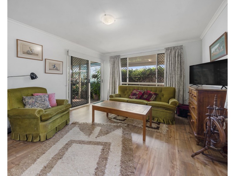 64/303 Spring Street, Kearneys Spring QLD 4350