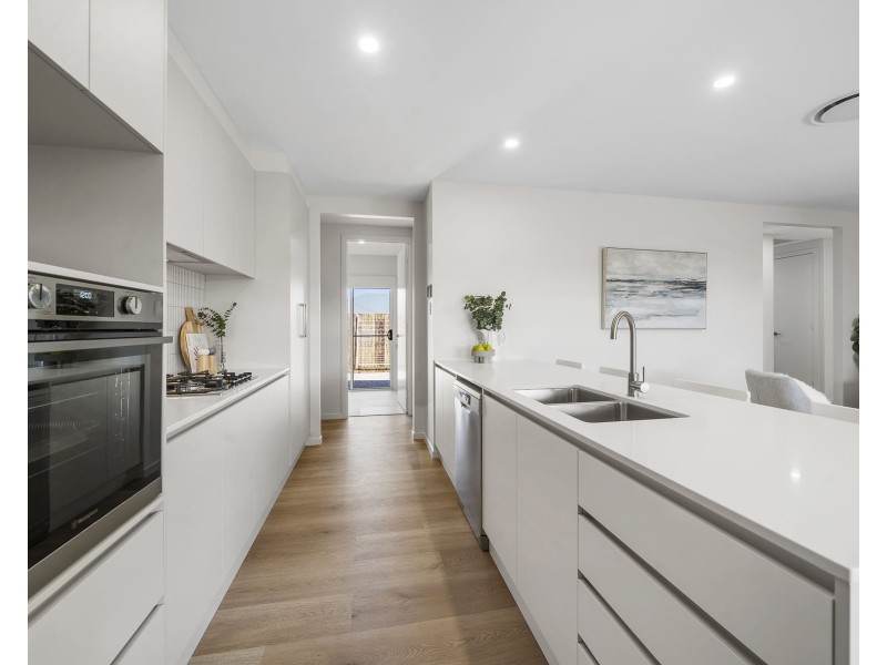 22 McEwan Crescent, Kearneys Spring QLD 4350