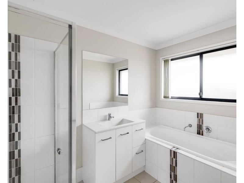 19 Kensei Street, Wyreema QLD 4352