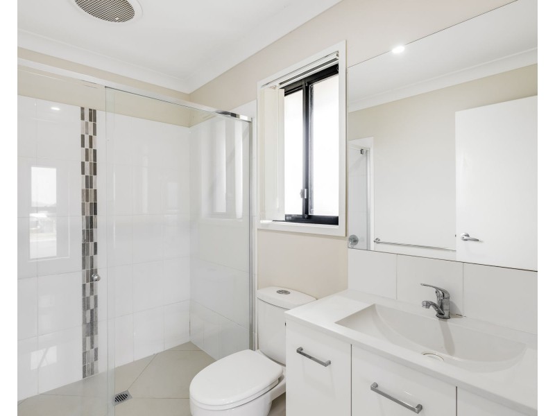 19 Kensei Street, Wyreema QLD 4352