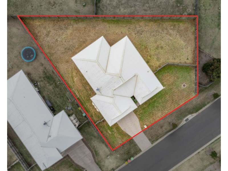 19 Kensei Street, Wyreema QLD 4352