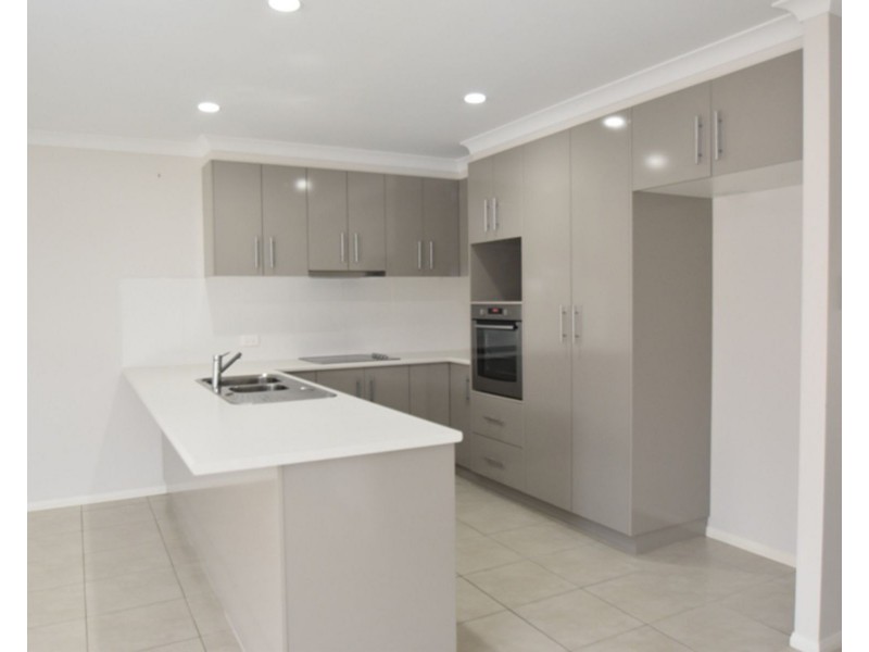 2/21a Haig Street, South Toowoomba QLD 4350