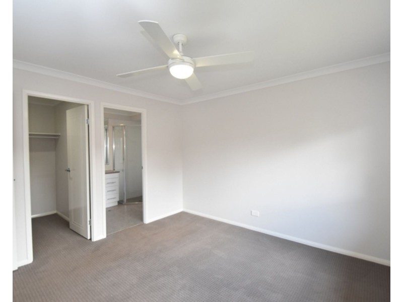 2/21a Haig Street, South Toowoomba QLD 4350