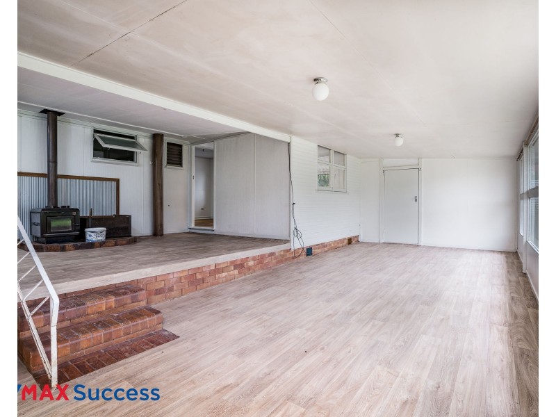 37 Prosser Street, Rockville QLD 4350