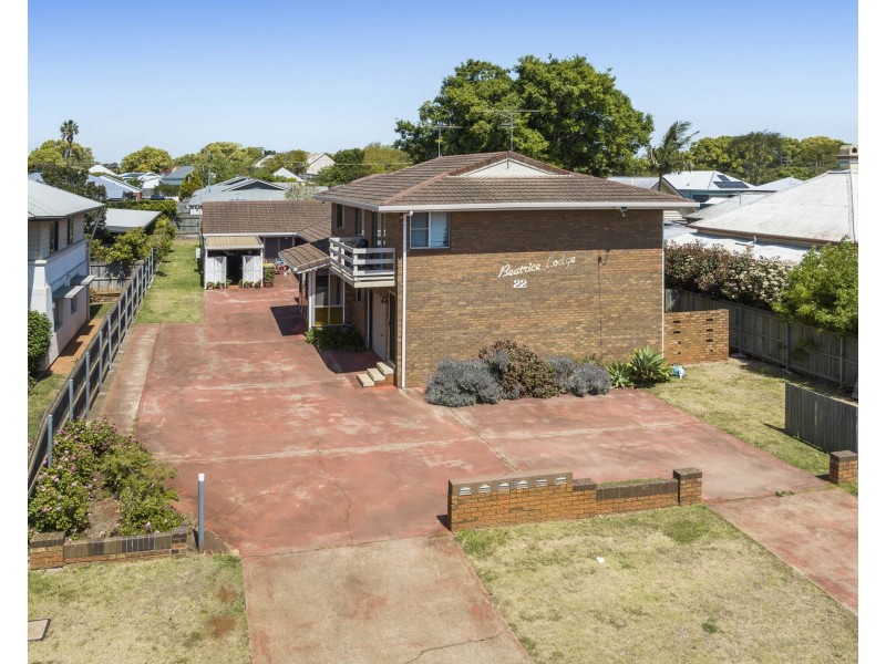 1/22 Wallace Street, Newtown QLD 4350