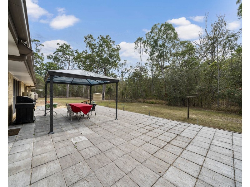 33 Gloucester Court, Mount Hallen QLD 4312