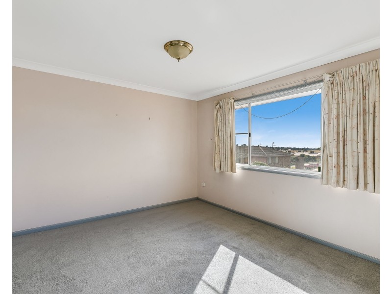 2/2-6 Roser Close, Kearneys Spring QLD 4350