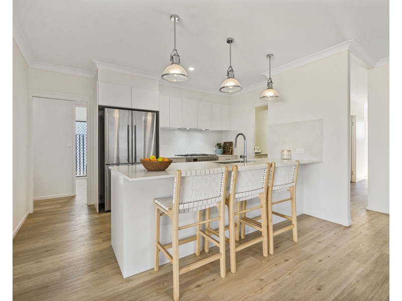 18 McAulay Avenue, Highfields QLD 4352