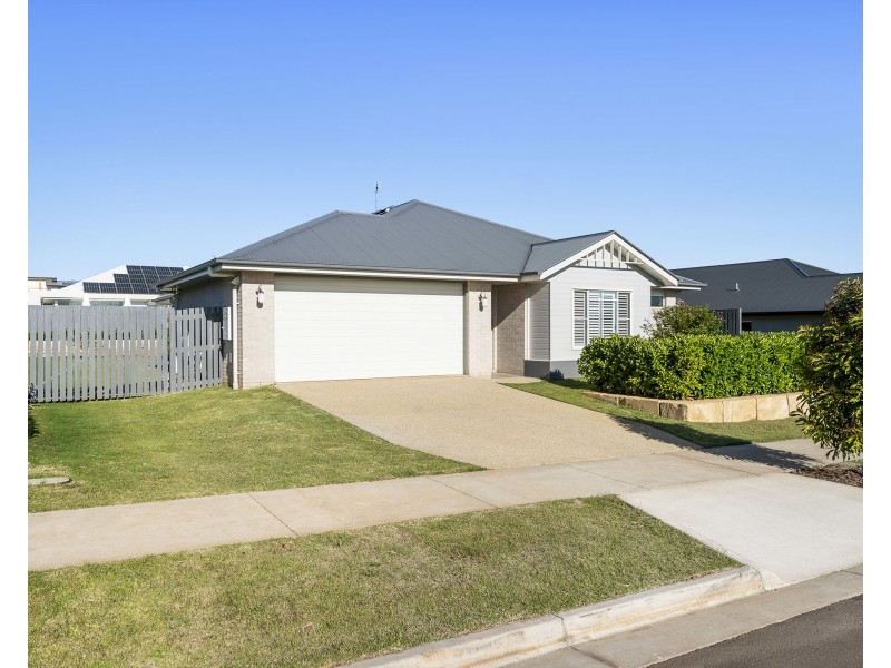 18 McAulay Avenue, Highfields QLD 4352