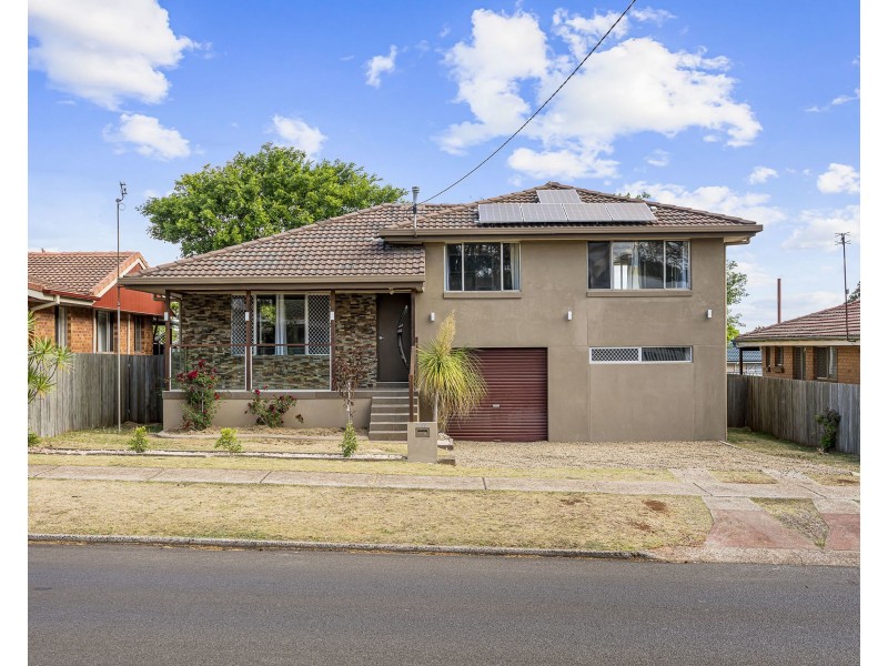 260 Alderley Street, Centenary Heights QLD 4350