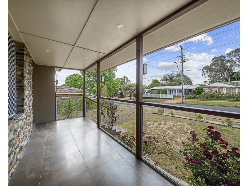 260 Alderley Street, Centenary Heights QLD 4350