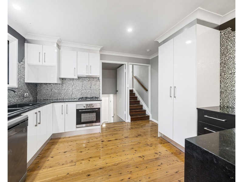 260 Alderley Street, Centenary Heights QLD 4350