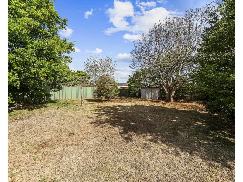 260 Alderley Street, Centenary Heights QLD 4350