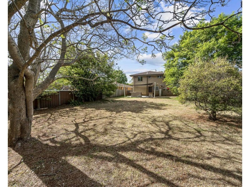 260 Alderley Street, Centenary Heights QLD 4350
