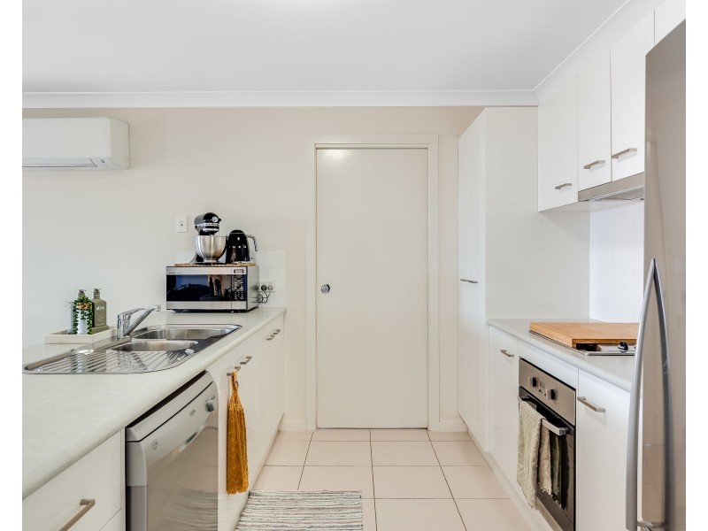 16 Sophia Crescent, Cotswold Hills QLD 4350