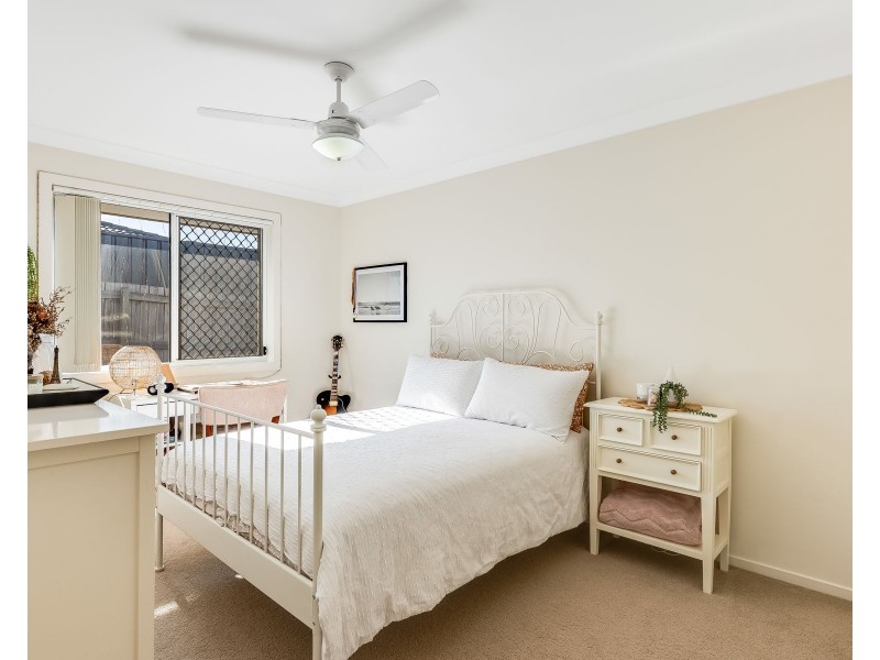 16 Sophia Crescent, Cotswold Hills QLD 4350