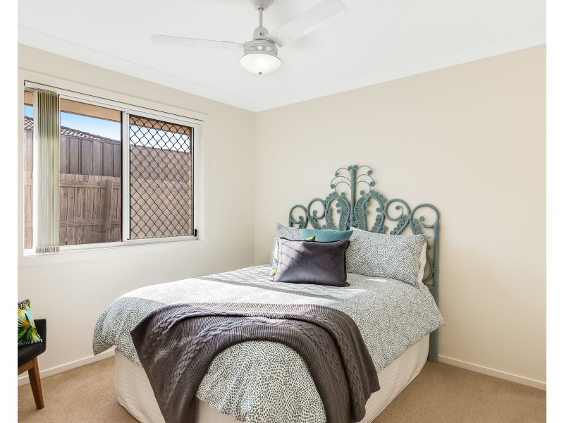 16 Sophia Crescent, Cotswold Hills QLD 4350