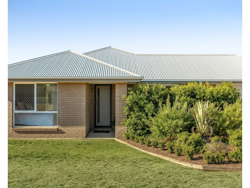 16 Sophia Crescent, Cotswold Hills QLD 4350