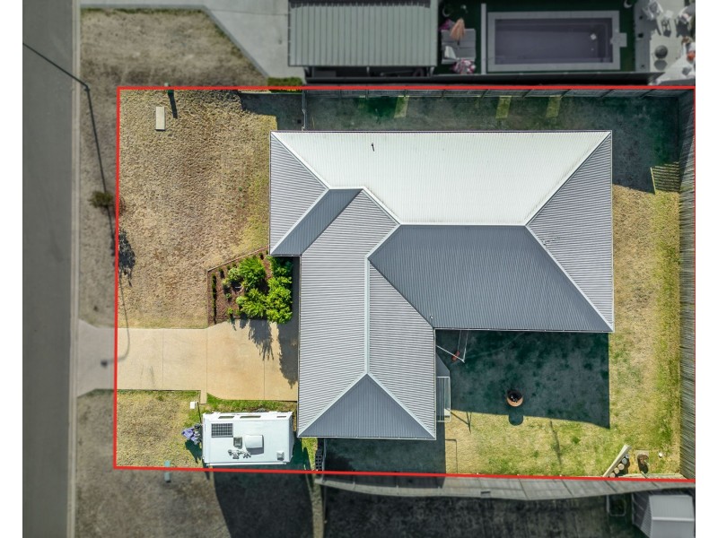 16 Sophia Crescent, Cotswold Hills QLD 4350