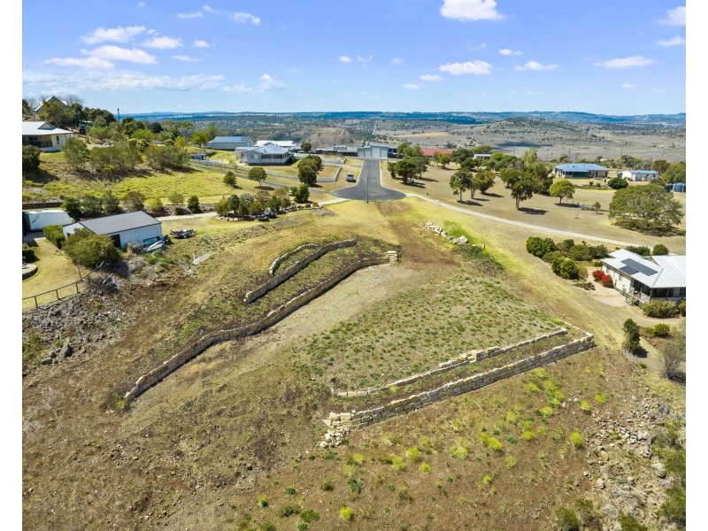 5 West View Court, Glencoe QLD 4352
