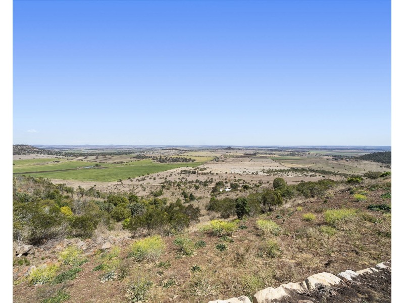 5 West View Court, Glencoe QLD 4352