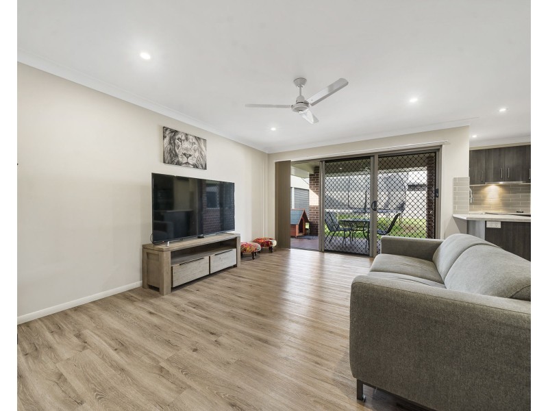 6 Carnamah Street, Cambooya QLD 4358
