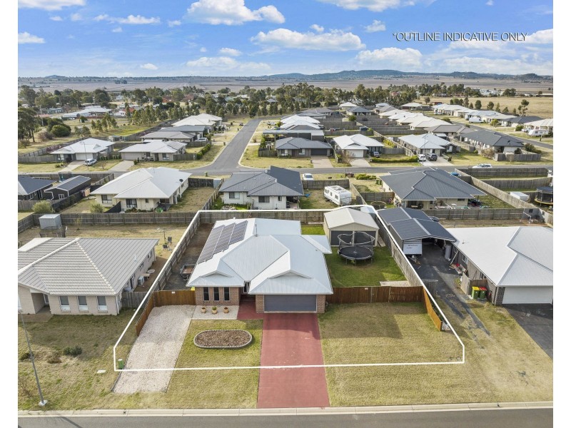 6 Carnamah Street, Cambooya QLD 4358