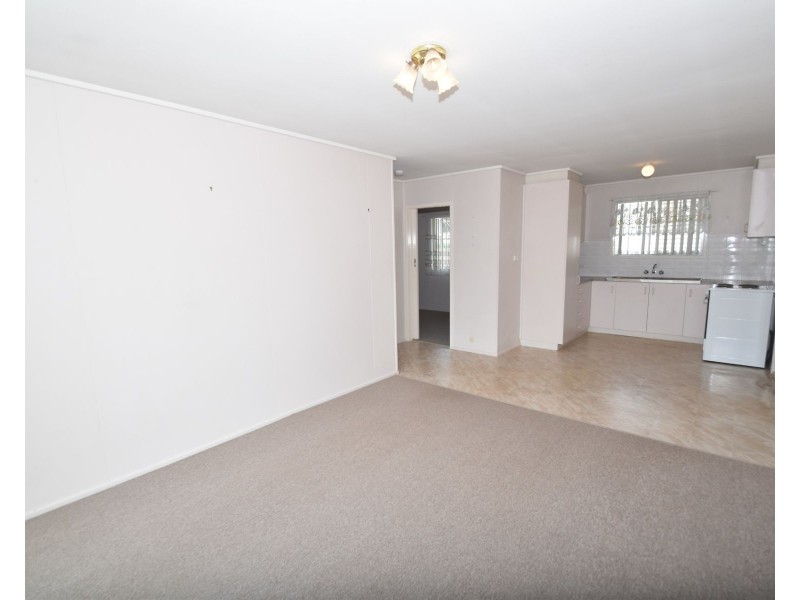 19 Ascot Street, Newtown QLD 4350