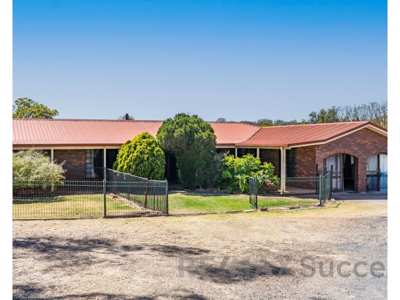 416-422 McDougall Street, Glenvale QLD 4350