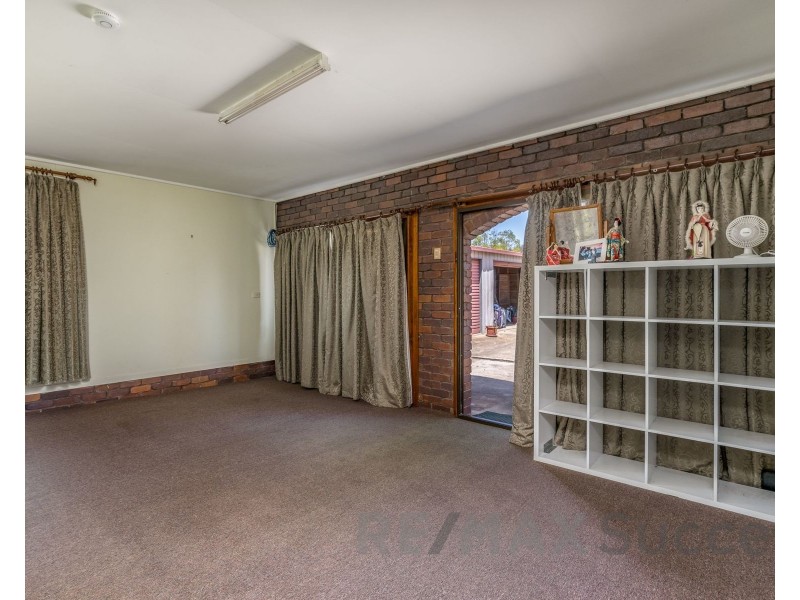 416-422 McDougall Street, Glenvale QLD 4350