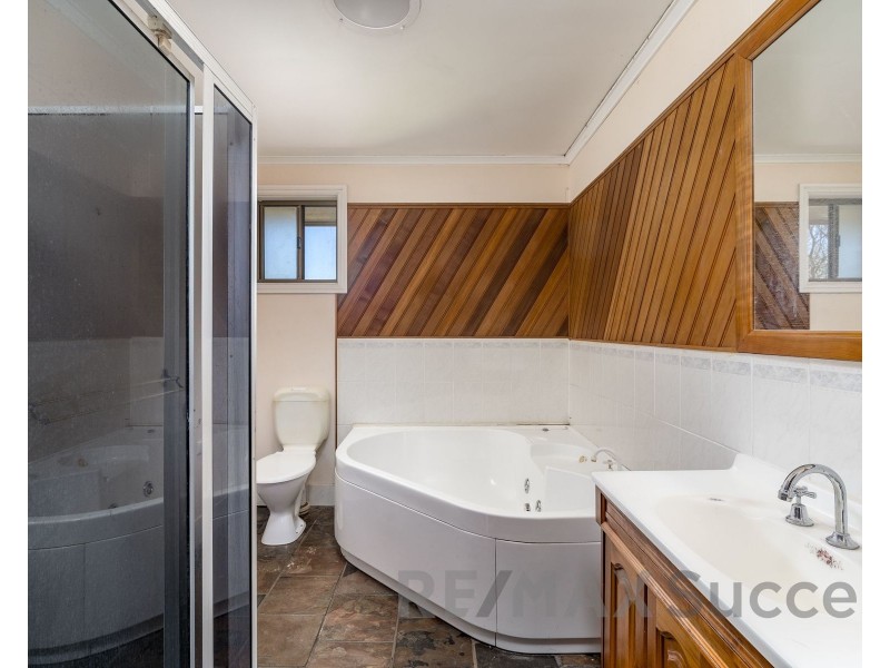 416-422 McDougall Street, Glenvale QLD 4350