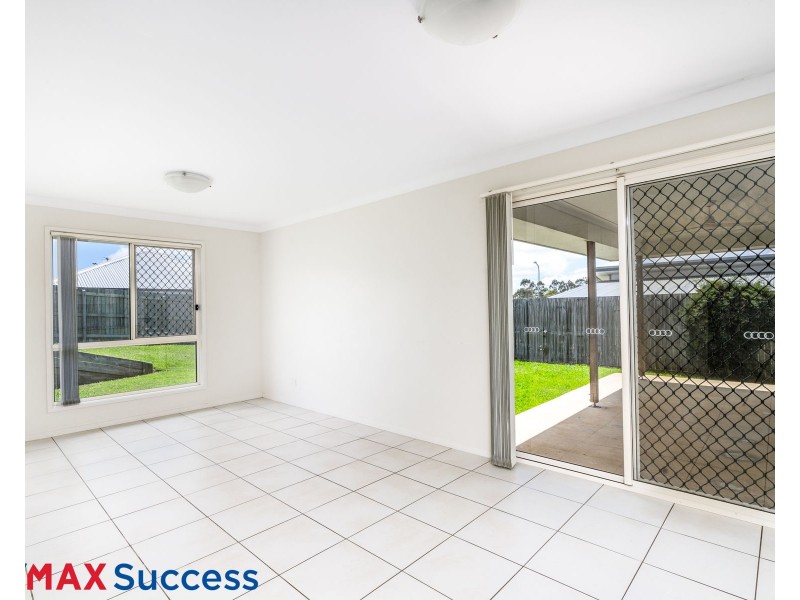 3 Sweeney Street, Kearneys Spring QLD 4350
