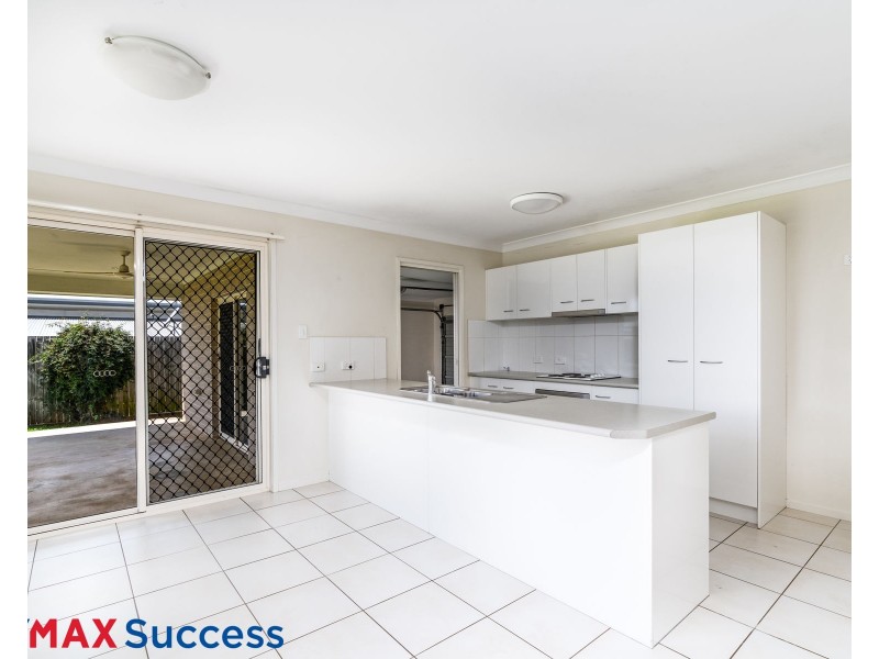 3 Sweeney Street, Kearneys Spring QLD 4350