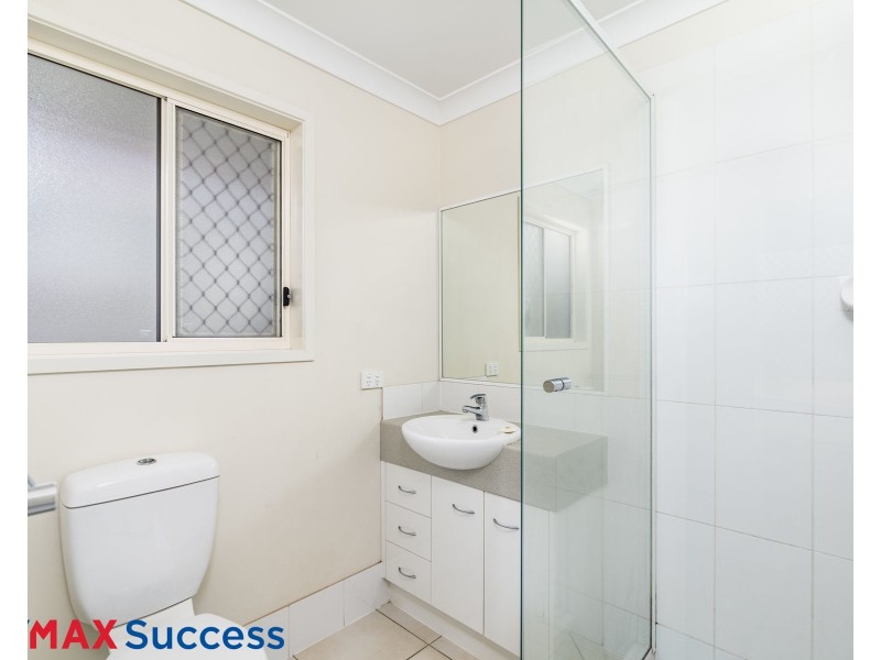 3 Sweeney Street, Kearneys Spring QLD 4350
