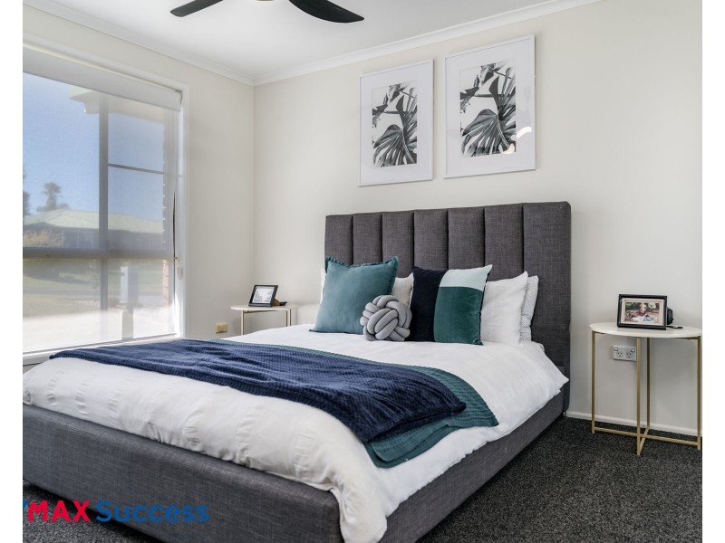 15 Blueberry Ash Court, Glenvale QLD 4350